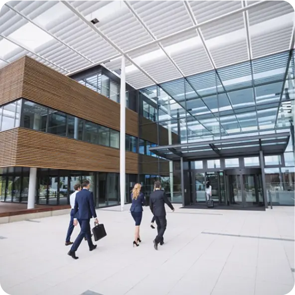 Puhastusrobot kontorihoonesse